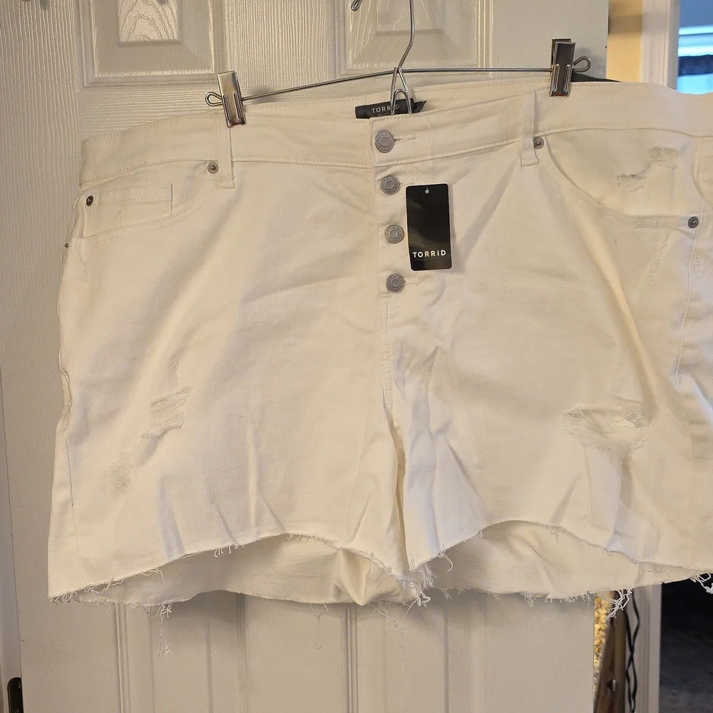 Torrid White Distressed Button-Fly Shorts - Picture 1 of 8